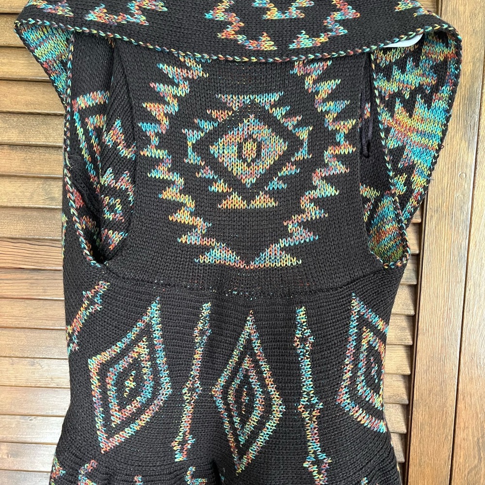 JohnPaulRichard Sweater Vest Small - Picture 3 of 7